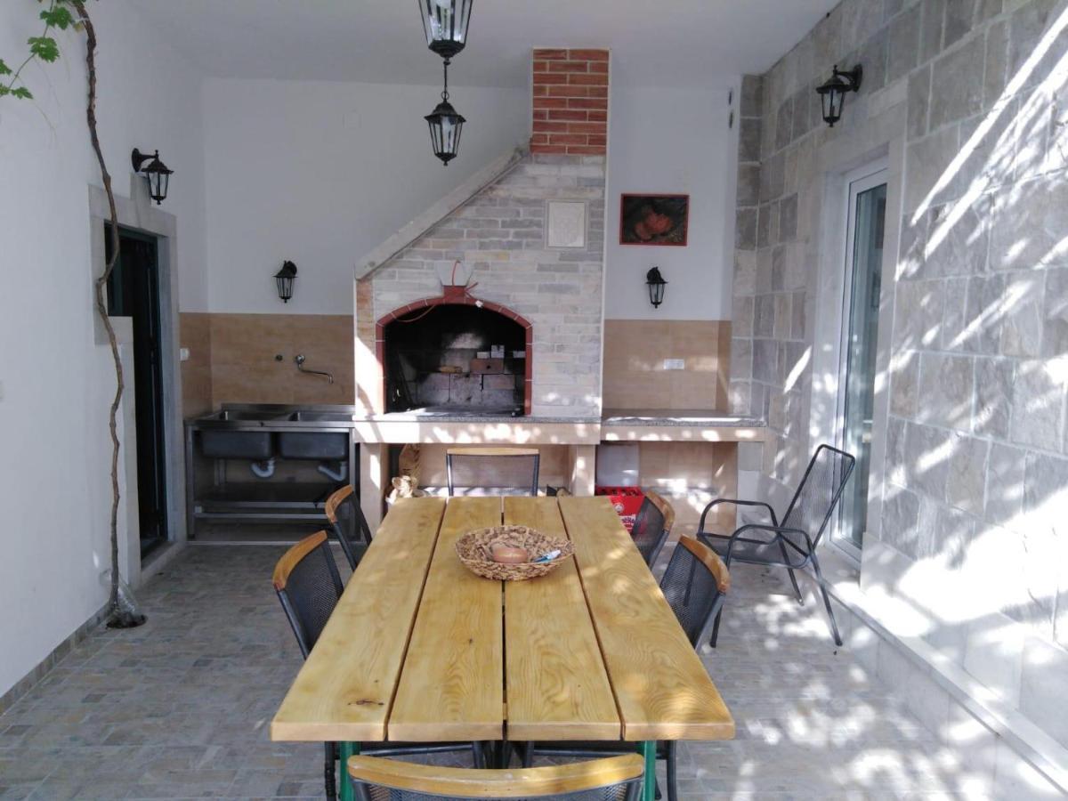 Ferienhaus Family House La - Krvavica Makarska